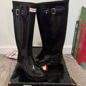 Hunter Women's Glossy Black Rain Boots